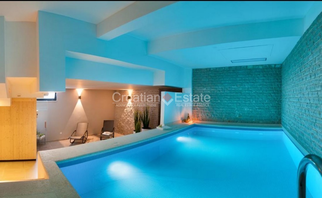Casa In vendita - SPLITSKO-DALMATINSKA  ČIOVO 