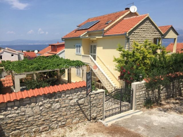 Casa in vendita 305 m² – Supetar