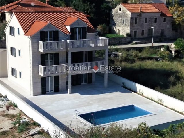 House for sale 299 m² – Brač