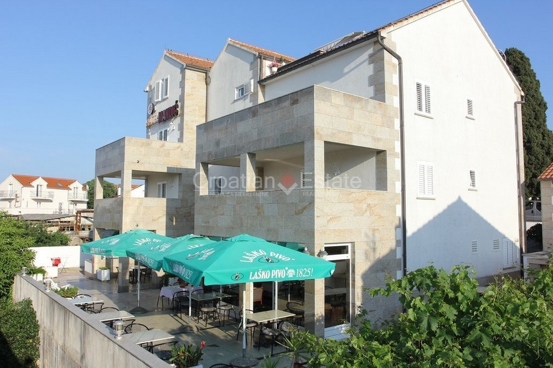 Poslovni prostor Na prodaju - SPLITSKO-DALMATINSKA  BRAČ