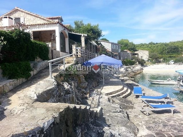 Dom na predaj 120 m² – Vis