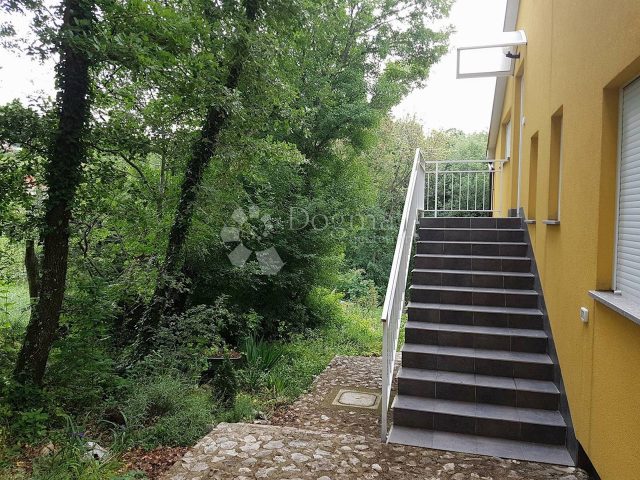 Haus Zu verkaufen - Istarska Labin - foto 2/4