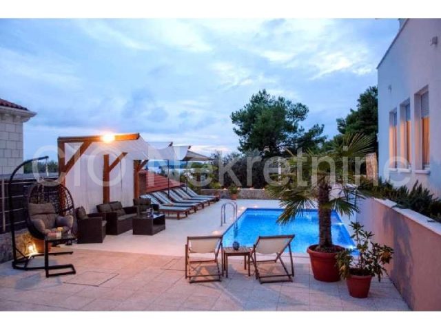 Flat for sale 123 m² – Okrug Gornji