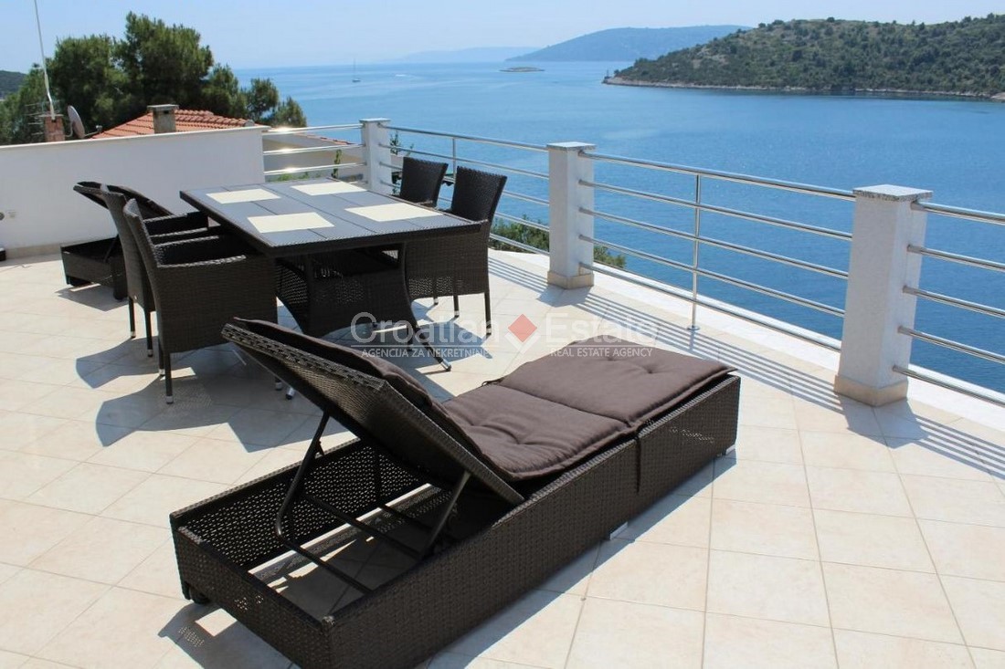 House For sale - SPLITSKO-DALMATINSKA  TROGIR 