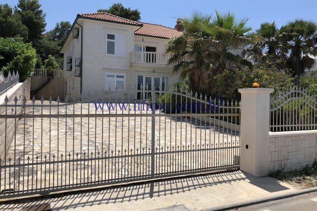 Dom na sprzedaż 225 m² – Brač