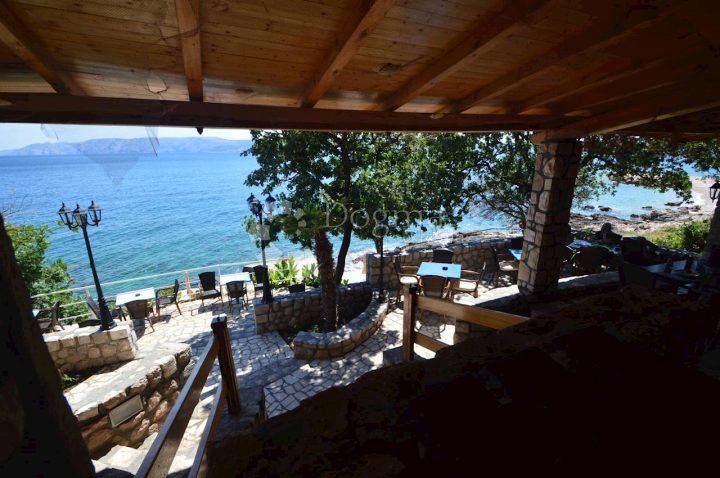 Komerčné na predaj 120 m² – Novi Vinodolski