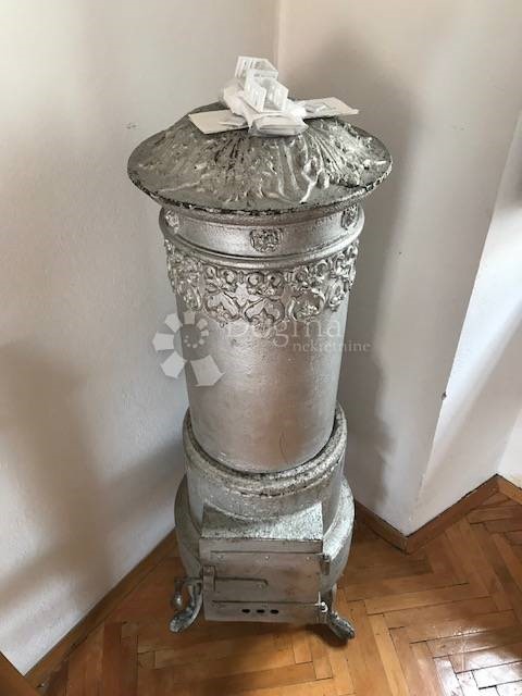 Hiša Naprodaj - LIČKO-SENJSKA  Senj