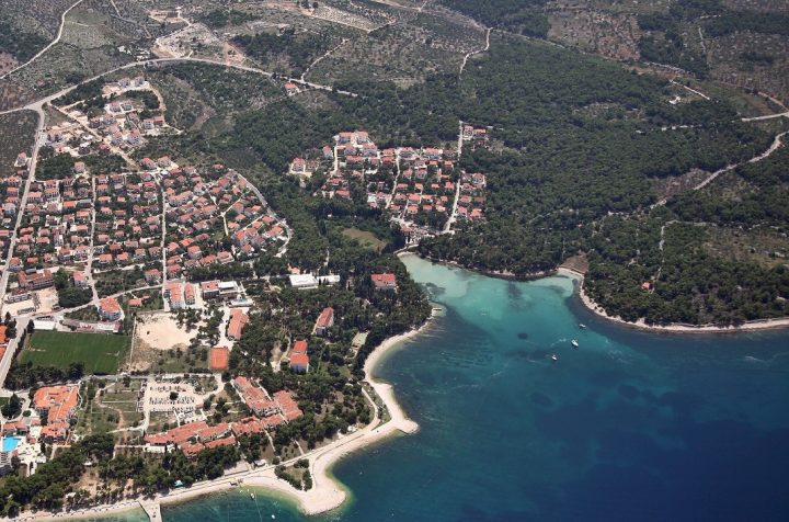 Pozemok na predaj 4000 m² – Brač