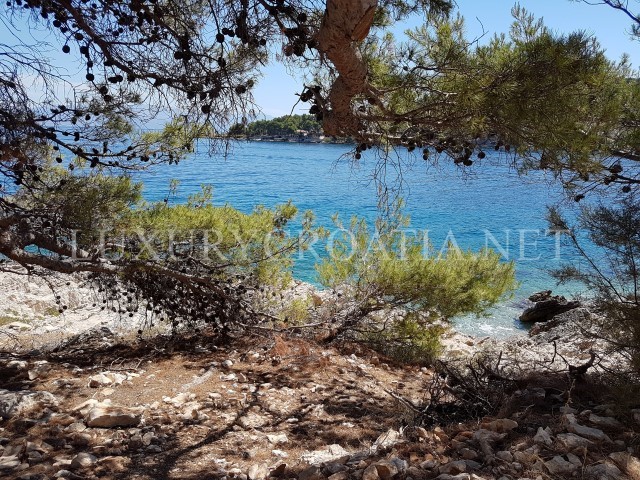 Land For sale - SPLITSKO-DALMATINSKA  ŠOLTA 