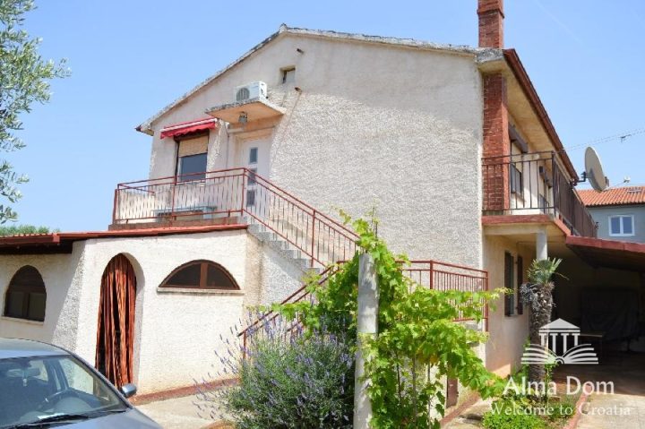 Casa in vendita 250 m² – Ližnjan
