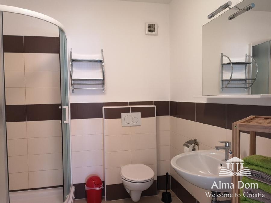 Apartma Na predaj - ISTARSKA VODNJAN