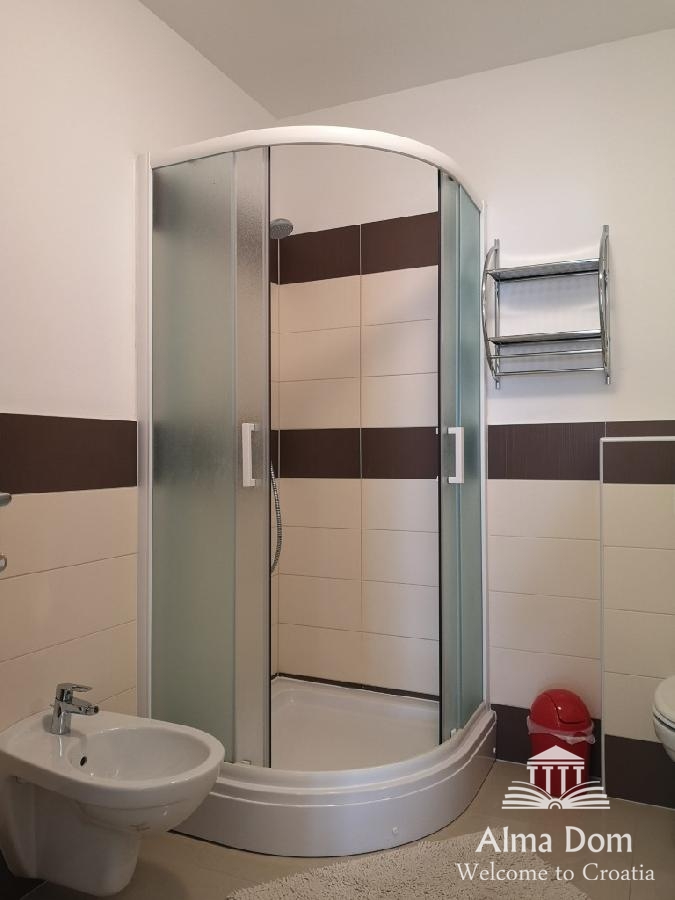 Apartma Na predaj - ISTARSKA VODNJAN