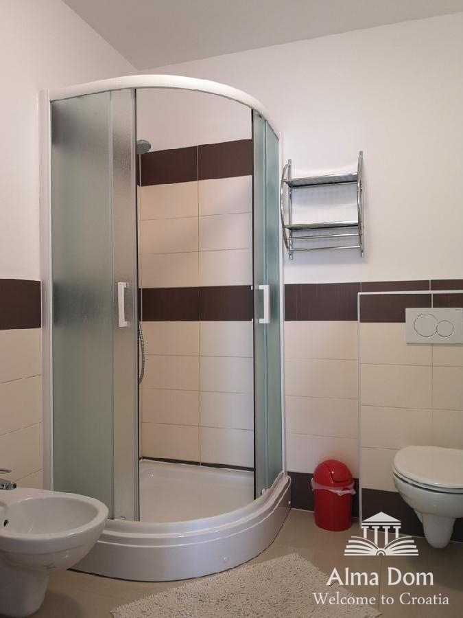 Apartma Na predaj - ISTARSKA VODNJAN