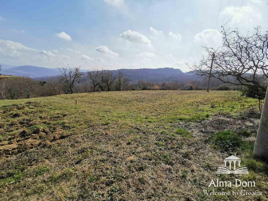 Land For sale - ISTARSKA VIšNJAN