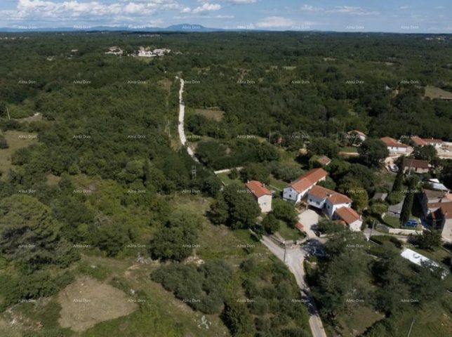 Land for sale 999 m² – Višnjan