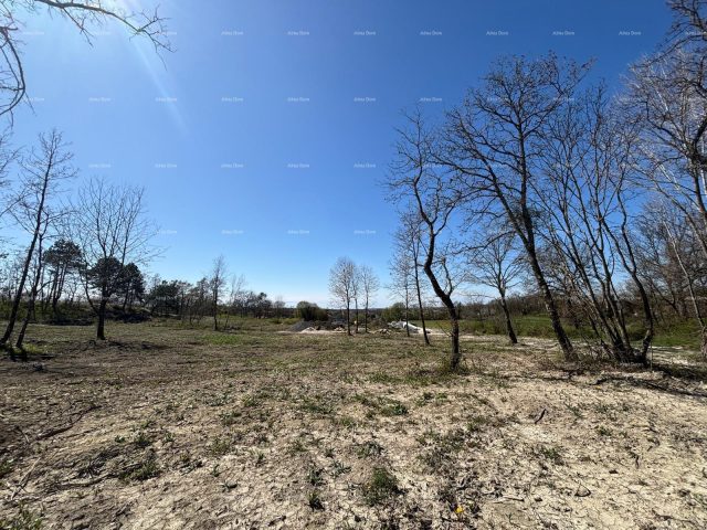 Land for sale 1543 m² – Bertoši