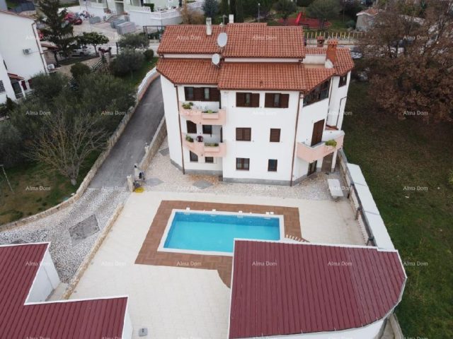 Dom na predaj 500 m² – Veruda
