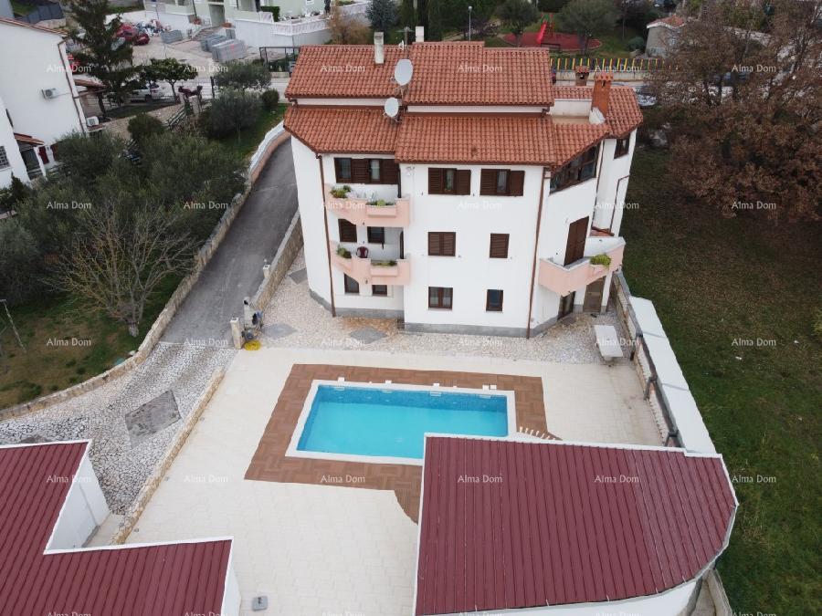 Kuća Na prodaju VERUDA