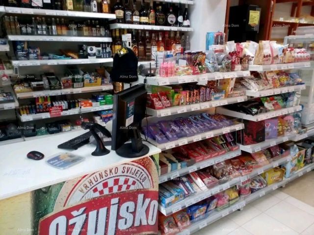 Komerčné na predaj 50 m² – Ližnjan