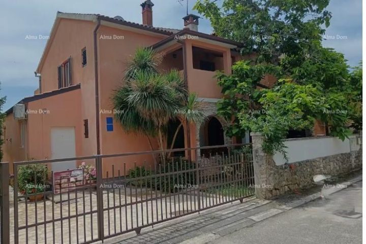 Dům na prodej 400 m² – Rovinj
