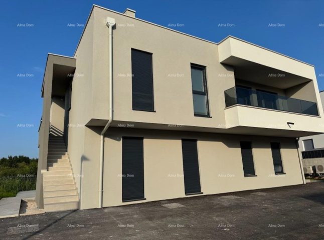 Appartement à vendre 140 m² – Zambratija