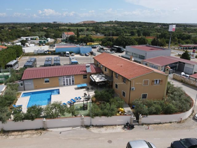 House for sale 500 m² – Banjole