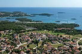 Pozemok na predaj 935 m² – Funtana