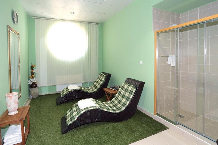Hotel Naprodaj - PRIMORSKO-GORANSKA Crikvenica