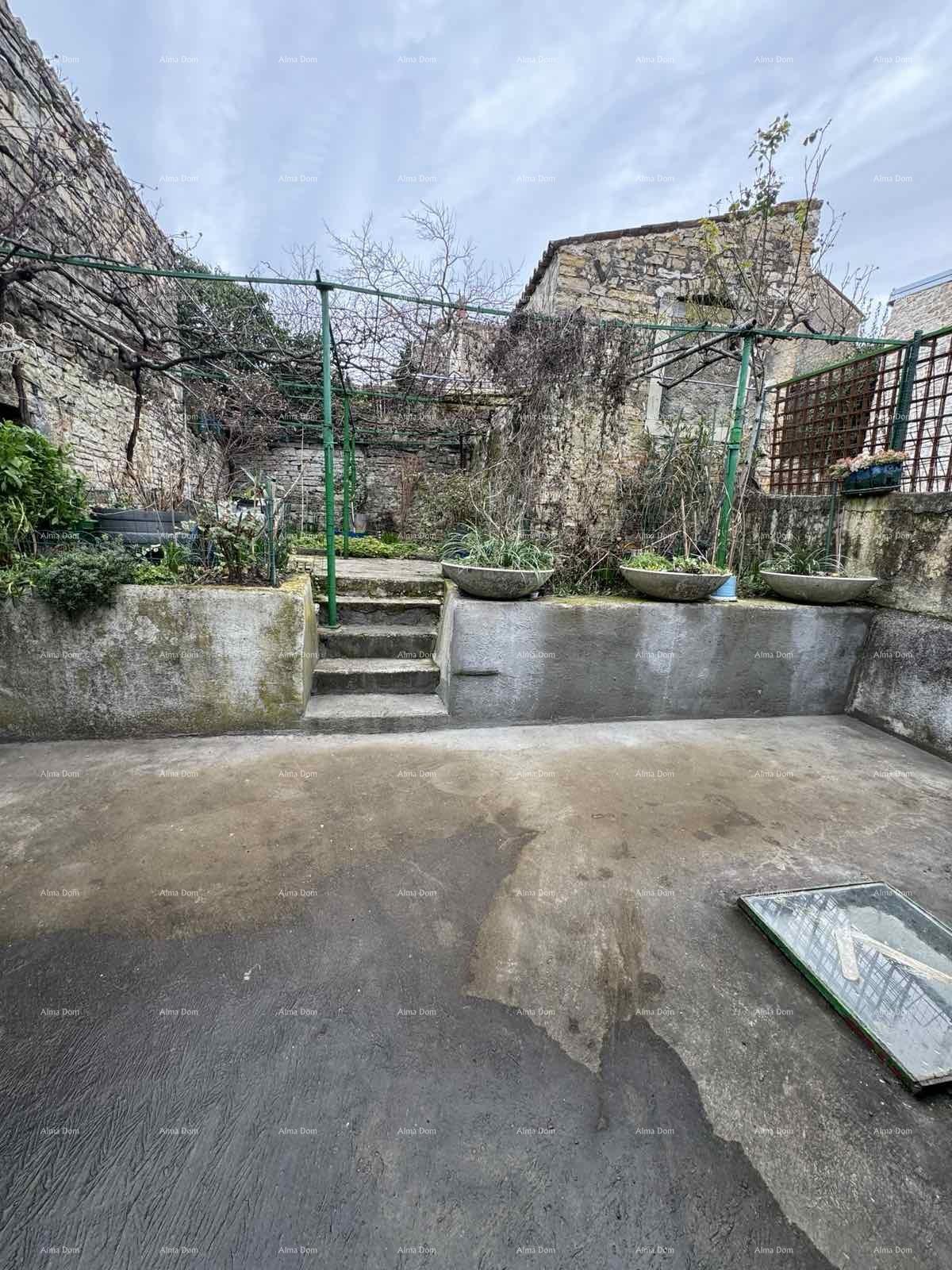 Dom Na predaj - ISTARSKA BUJE