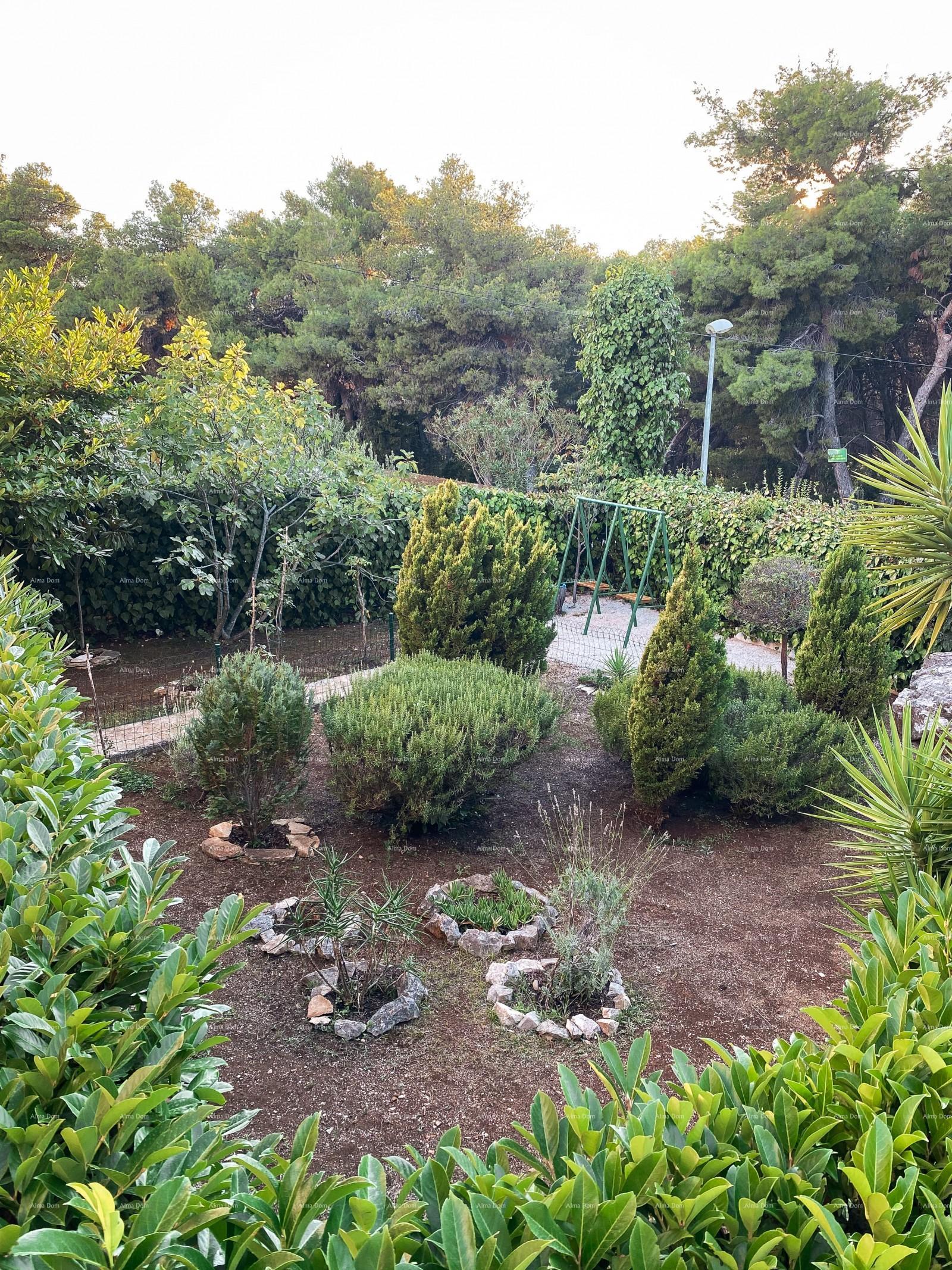 Kuća Na prodaju - SPLITSKO-DALMATINSKA SUPETAR