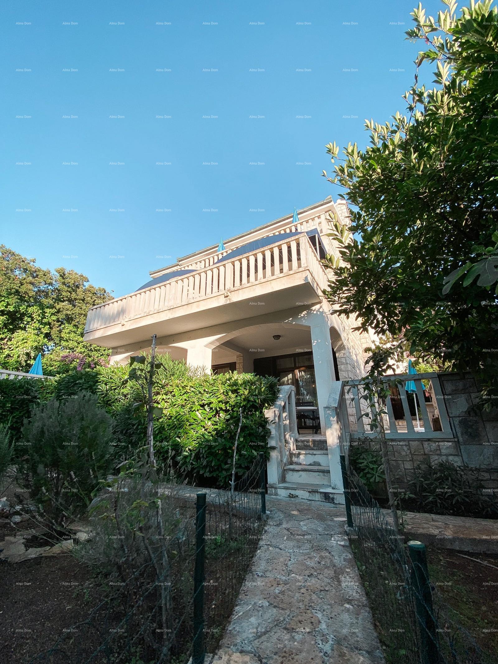 Kuća Na prodaju - SPLITSKO-DALMATINSKA SUPETAR