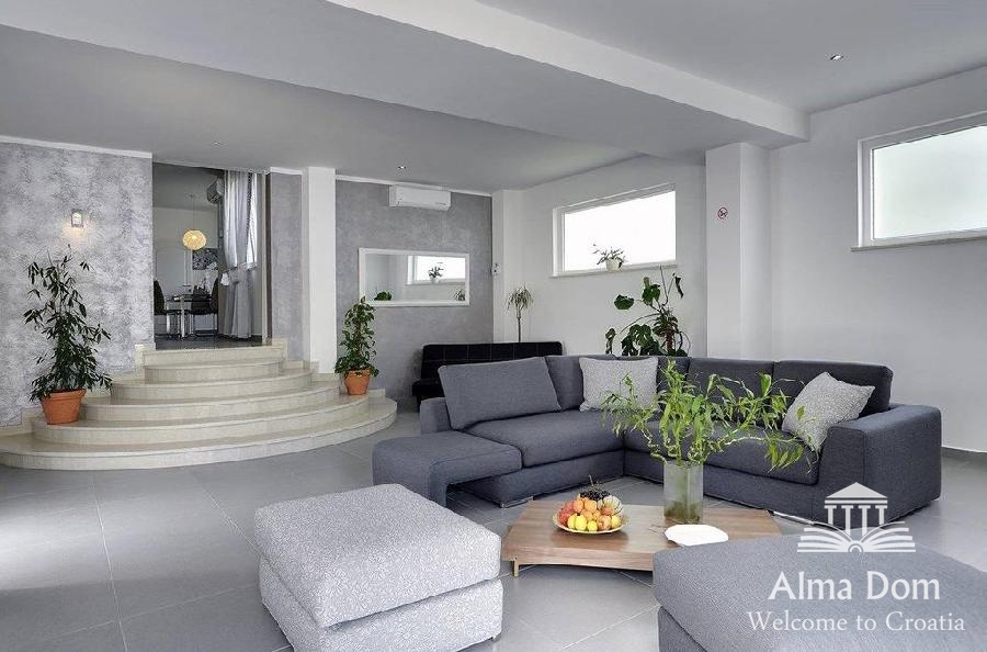 House For sale - ISTARSKA MEDULIN