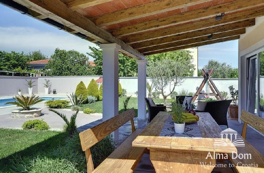 House For sale - ISTARSKA MEDULIN