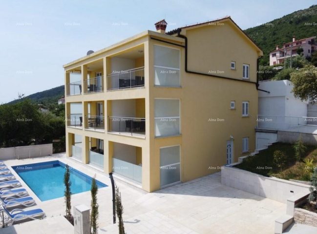 Dům na prodej 438 m² – Raša