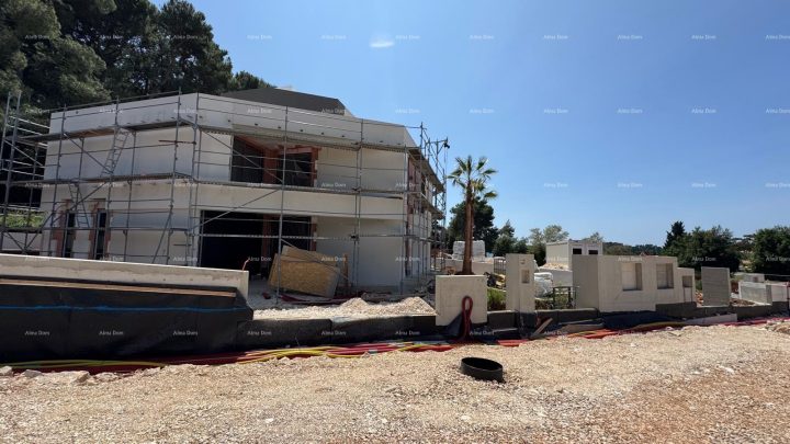 Dům na prodej 316 m² – Rovinj