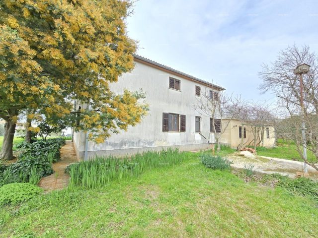 House for sale 370 m² – Centar