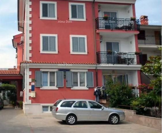 Dům na prodej 988 m² – Rovinj