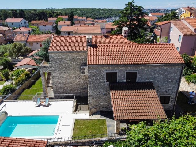 House for sale 200 m² – Centar