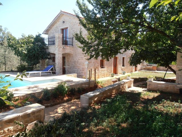 House for sale 300 m² – Marčana