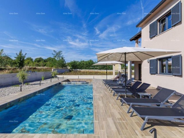 Hiša na predaj 185 m² – Labin