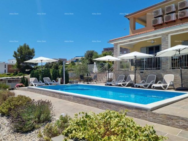 House for sale 280 m² – Medulin