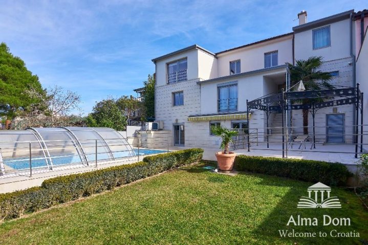 House for sale 400 m² – Stoja