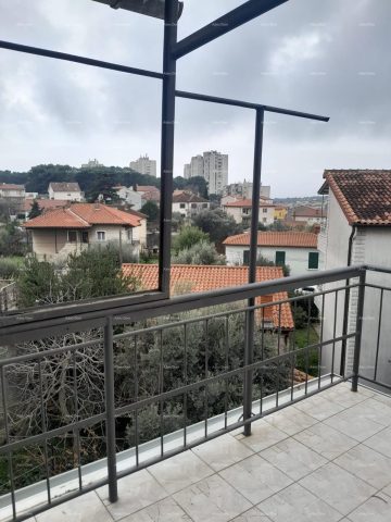 Flat for sale 130 m² – Centar