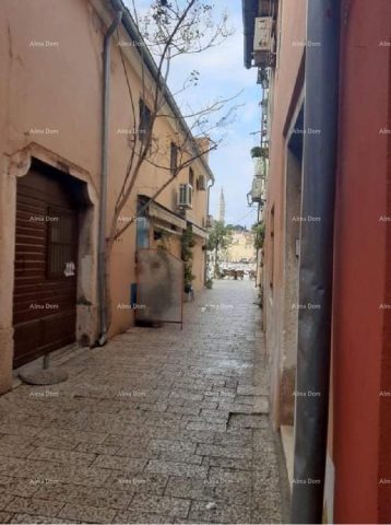 Business premises for sale 99 m² – Rovinj
