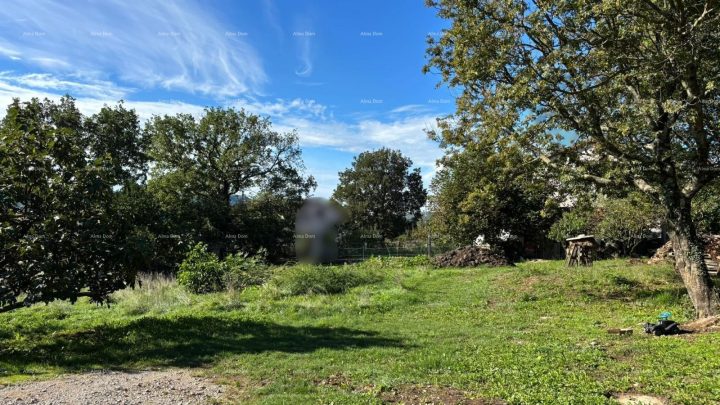 Pozemok na predaj 980 m² – Buzet