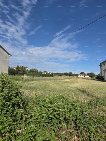 Land for sale 840 m² – Marčana