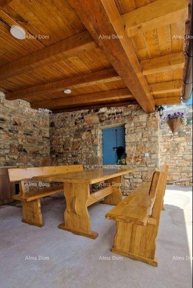 Casa In vendita - SPLITSKO-DALMATINSKA LOVREć