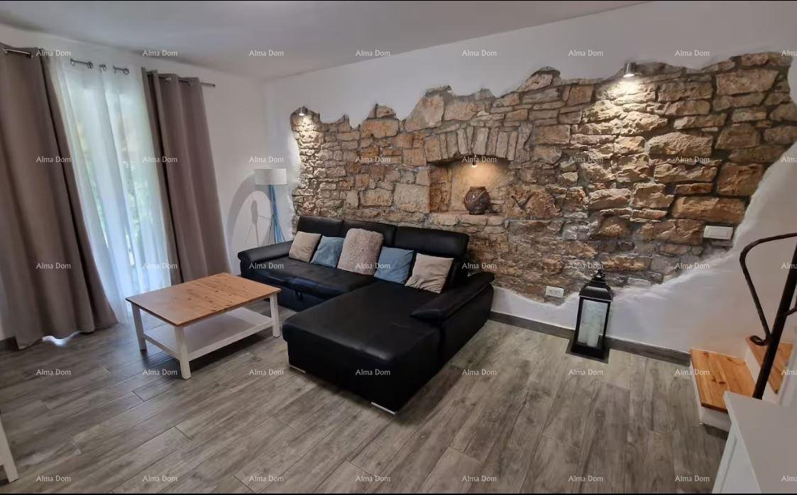 Casa In vendita - SPLITSKO-DALMATINSKA LOVREć