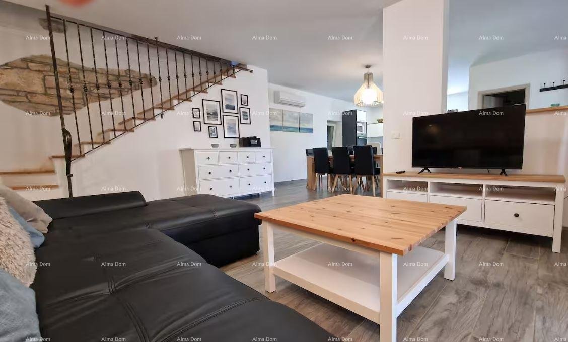 Casa In vendita - SPLITSKO-DALMATINSKA LOVREć