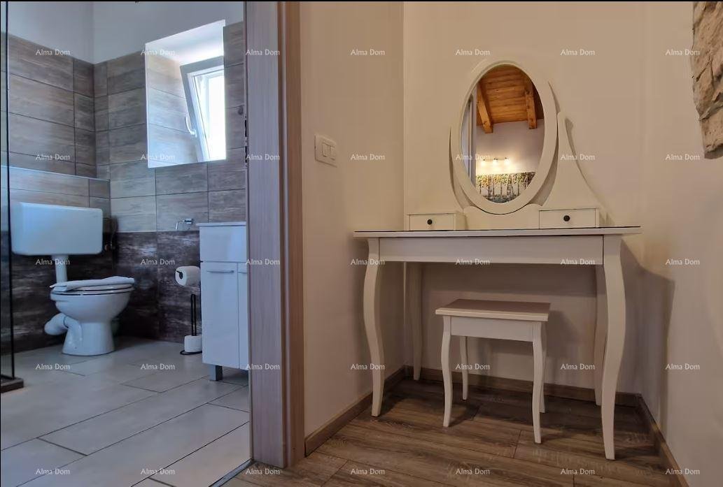 Casa In vendita - SPLITSKO-DALMATINSKA LOVREć